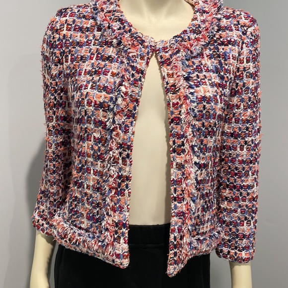 St. John knit blazer and skirt wool elegant - Picture 4 of 11